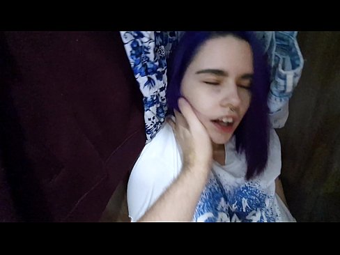 ❤️ Менин карындашымды шкафтан таап, анын спермасына жардам берди ❤ Порно боюнча бизде ️❤